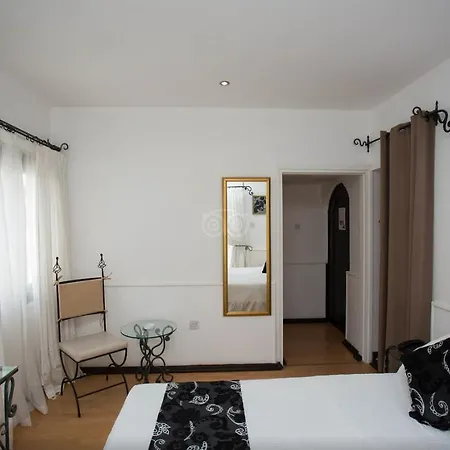 Hideway Club Hotel 4*