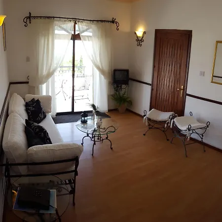 Hideway Club Hotel 4*