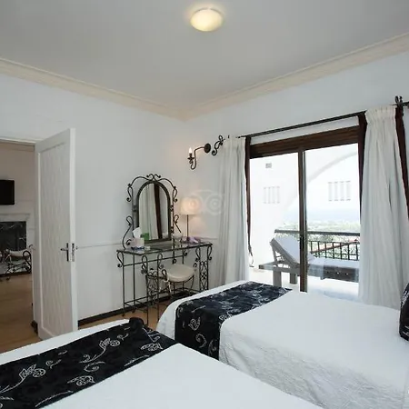 Hotel Hideway Club