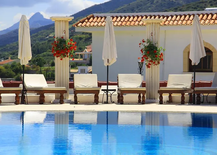 Hideway Club Отель