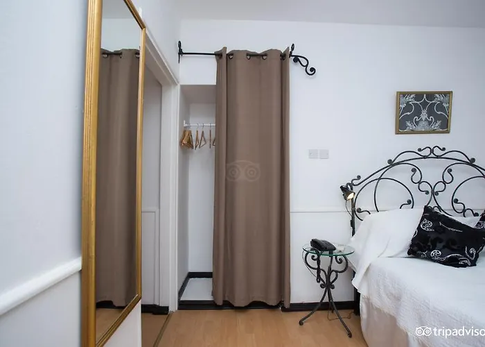 Hideway Club Отель Кирения