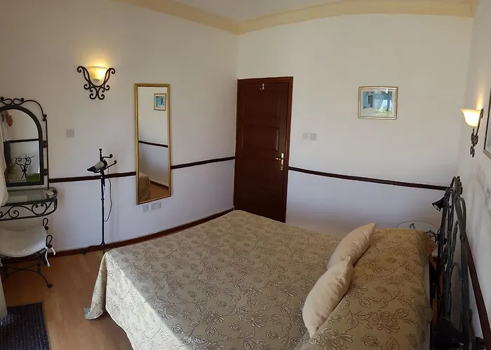 Hideway Club Hotell Kyrenia (Northern Cyprus)