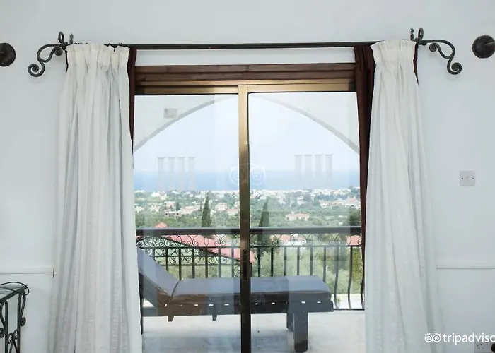 Hideway Club 4* Kyrenia (Northern Cyprus)