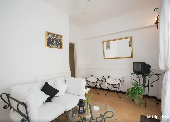 Hideway Club Hotell 4*